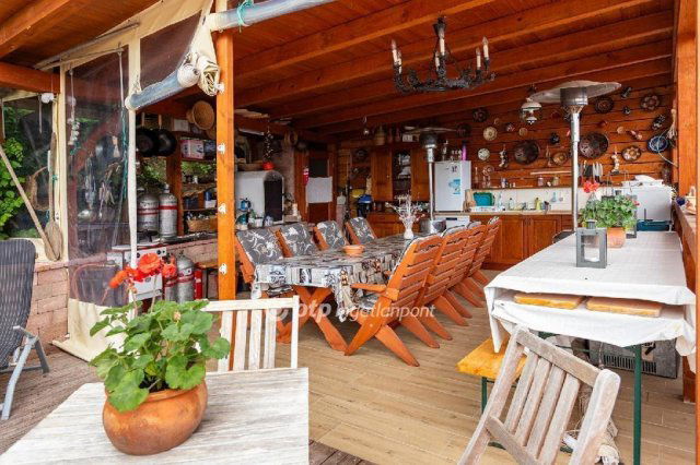 Eladó családi ház, Balatonalmádiban 249.9 M Ft, 6 szobás