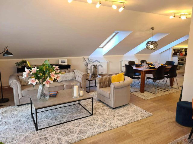 Eladó téglalakás, Ajkán 72 M Ft, 4 szobás