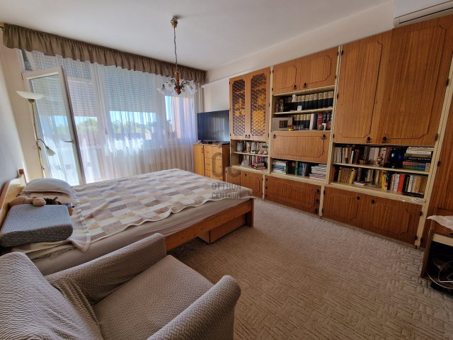 Eladó panellakás, Debrecenben 54.9 M Ft, 2 szobás