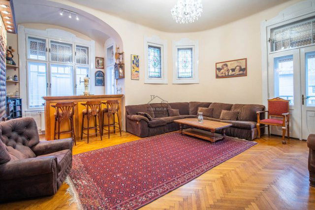 Eladó téglalakás, Budapesten, VI. kerületben 627.2 M Ft