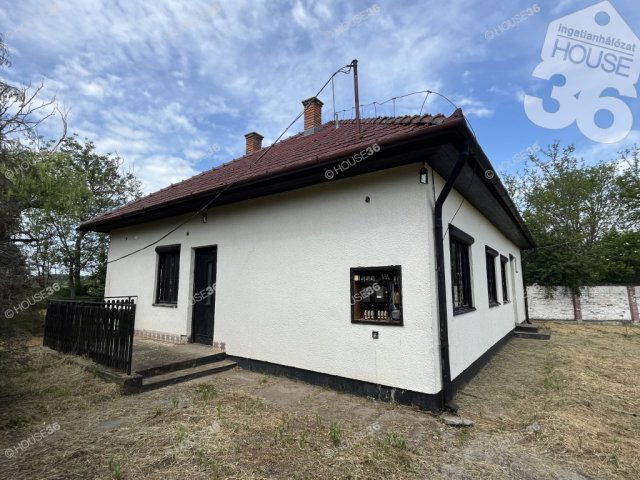 Eladó ipari ingatlan, Kiskunfélegyházán 29.9 M Ft