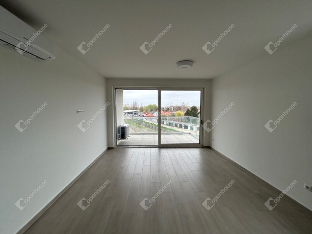 Kiadó téglalakás, albérlet, Győrött 308 E Ft / hó, 3 szobás