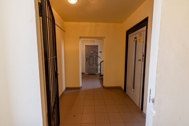 Eladó panellakás, Székesfehérvárott, Budai úton 51 M Ft