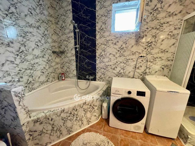 Eladó családi ház, Sülysápon 134.9 M Ft, 5+1 szobás