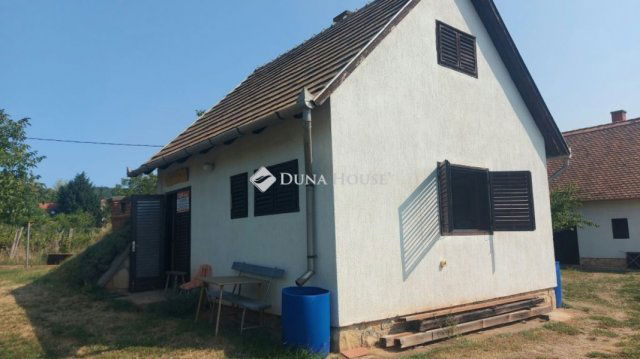 Eladó családi ház, Csopakon 75 M Ft, 1 szobás