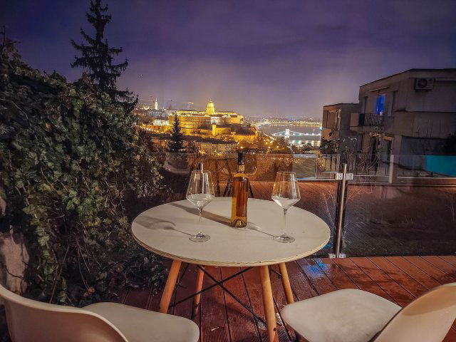 Kiadó téglalakás, albérlet, I. kerületben, Bérc utcában