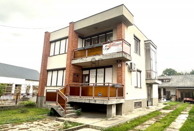 Eladó családi ház, Hajdúnánáson 64.9 M Ft, 5 szobás