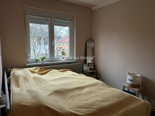 Eladó téglalakás, Budapesten, XVIII. kerületben 93 M Ft