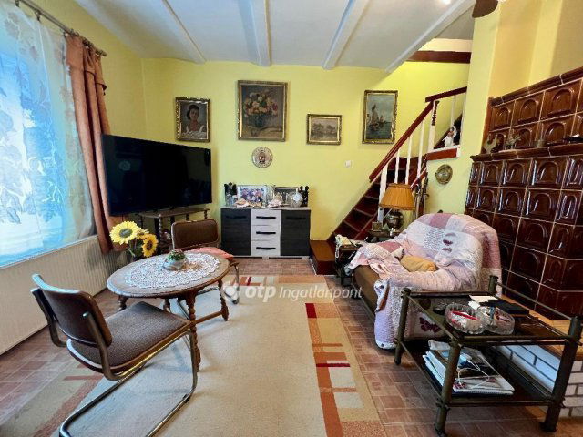Eladó családi ház, Balatonfüreden 115 M Ft, 2+1 szobás