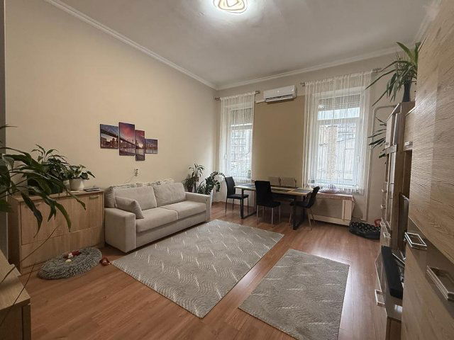 Eladó téglalakás, Budapesten, IX. kerületben, Dandár utcában