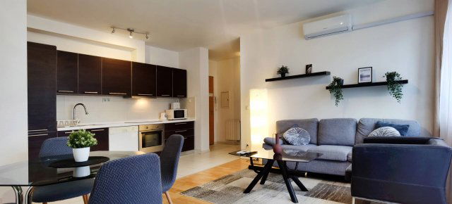 Kiadó téglalakás, albérlet, Budapesten, VI. kerületben