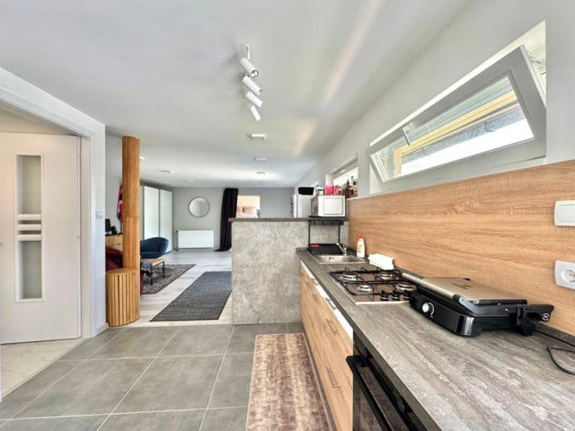 Kiadó téglalakás, albérlet, Pécsett, Zsolnay Vilmos utcában