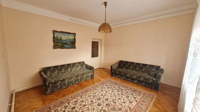 Eladó családi ház, Hosszúpályin 39.9 M Ft, 2 szobás