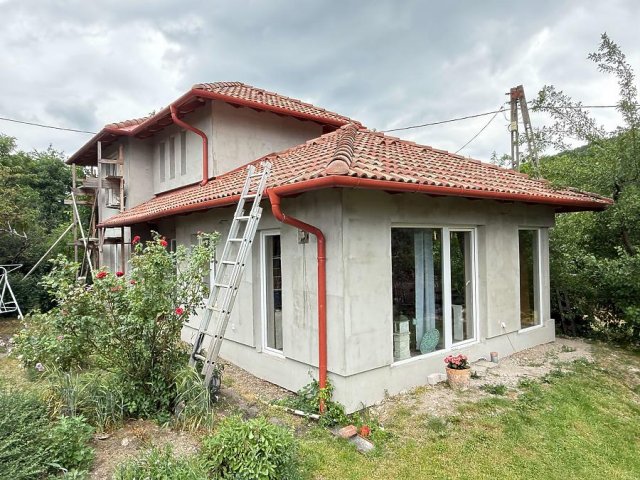 Eladó családi ház, Szentendrén 155 M Ft, 4 szobás