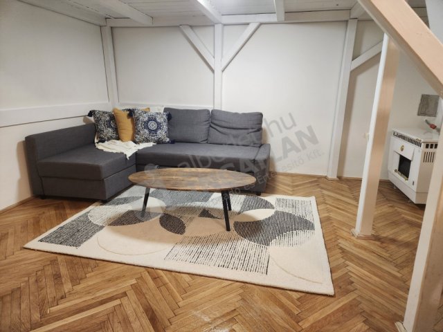 Kiadó téglalakás, albérlet, IX. kerületben, Üllői úton