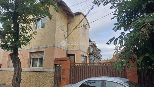 Eladó családi ház, Budapesten, XV. kerületben 159 M Ft, 6 szobás