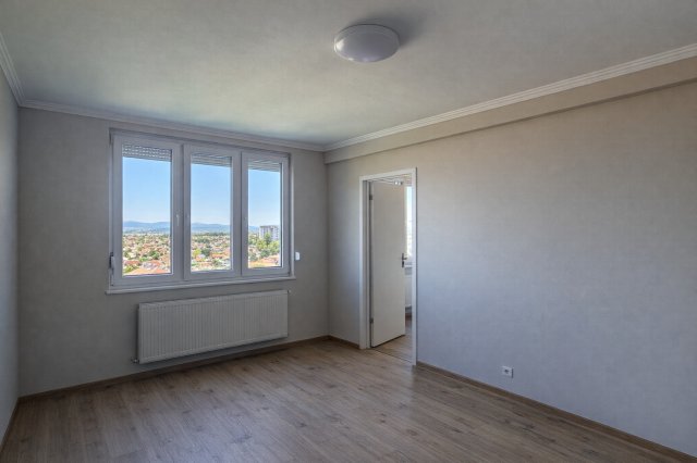 Eladó téglalakás, Budapesten, XV. kerületben 65 M Ft, 1+2 szobás