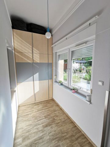 Eladó téglalakás, Gödöllőn 49.9 M Ft, 1 szobás