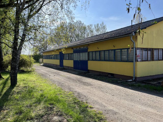 Kiadó ipari ingatlan, Komáromban 150 E Ft / hó