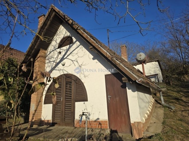 Eladó családi ház, Gyódon 13.99 M Ft, 2 szobás