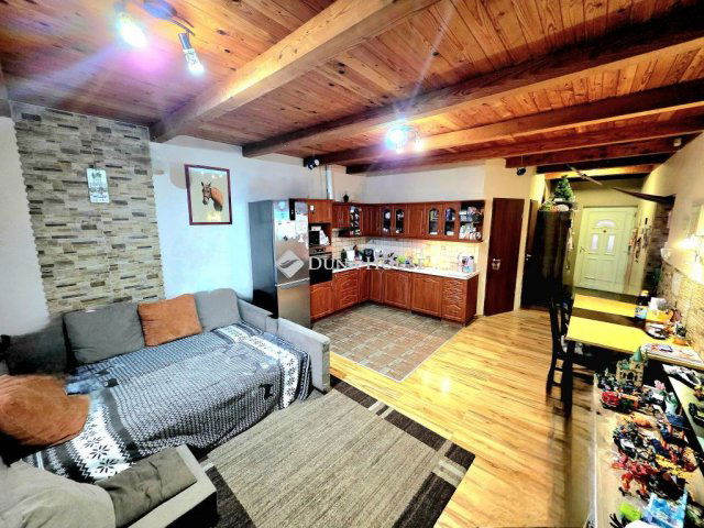 Eladó ikerház, Szigetszentmiklóson 79.9 M Ft, 4 szobás