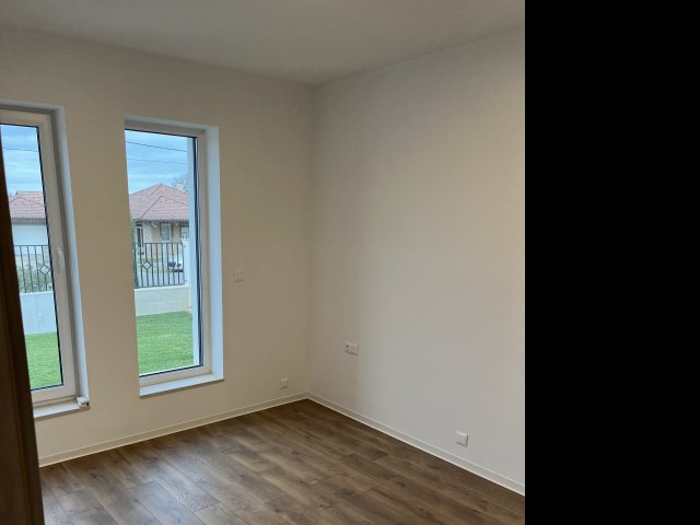 Eladó téglalakás, Balatonszárszón 90 M Ft, 3 szobás
