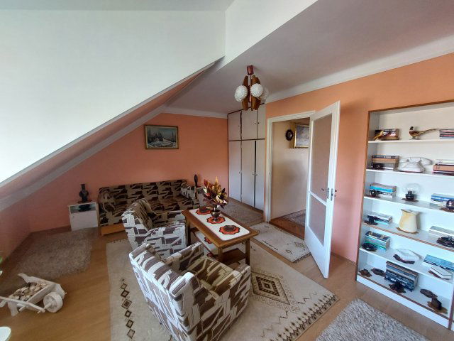 Eladó téglalakás, Kiskunfélegyházán 74.9 M Ft, 4+2 szobás