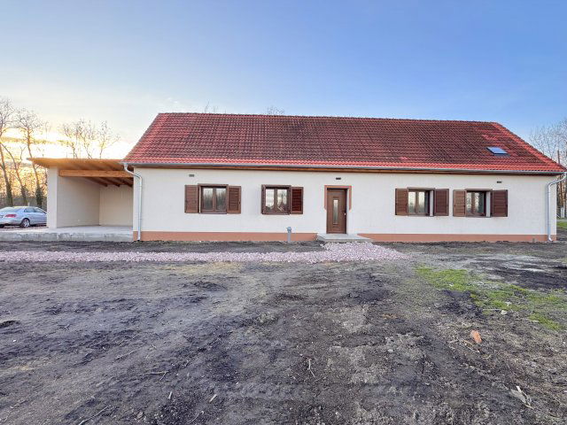 Eladó családi ház, Bicsérden 64.9 M Ft, 3 szobás