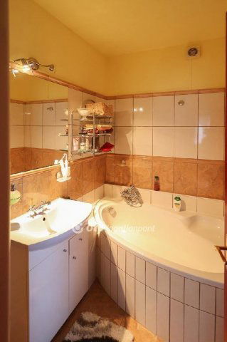 Eladó téglalakás, Budapesten, XX. kerületben 83 M Ft, 3 szobás