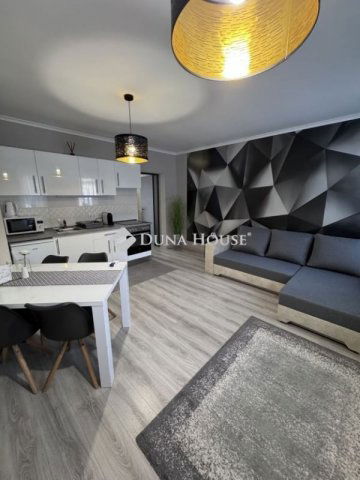 Eladó téglalakás, Harkányban 55 M Ft, 2 szobás