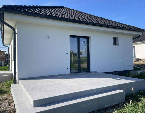 Eladó családi ház, Nagyszentjánoson 54.9 M Ft, 3 szobás
