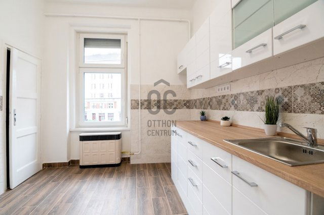 Eladó téglalakás, Budapesten, IX. kerületben 74.9 M Ft, 2 szobás