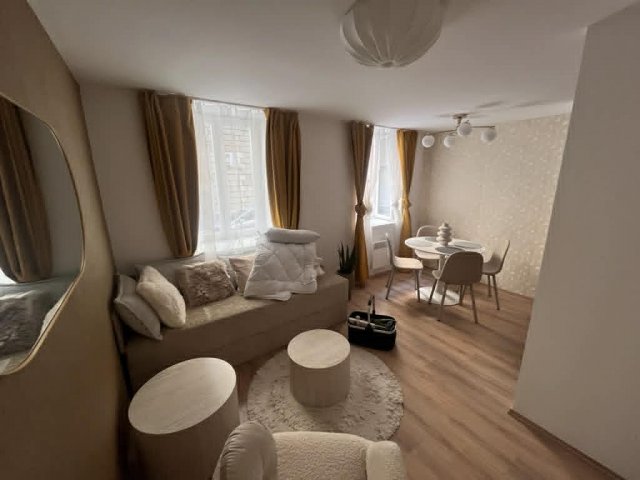 Kiadó téglalakás, albérlet, VII. kerületben, Szövetség utcában