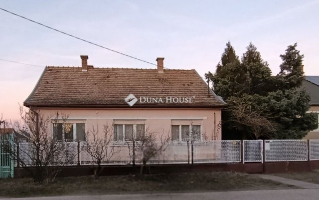 Eladó családi ház, Lajosmizsén 67.9 M Ft, 3 szobás