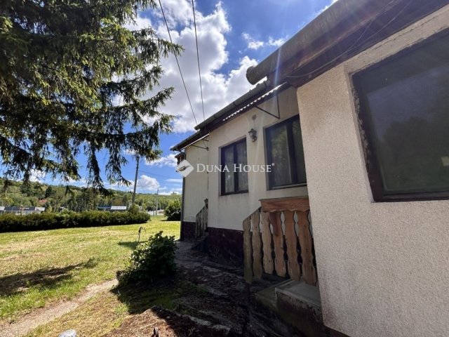 Eladó családi ház, Bakon 43.9 M Ft, 7 szobás