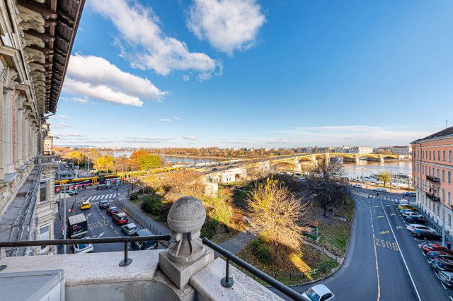 Eladó téglalakás, Budapesten, II. kerületben 239 M Ft, 3 szobás