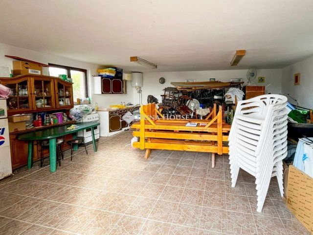 Eladó családi ház, Siófokon 35 M Ft, 1 szobás