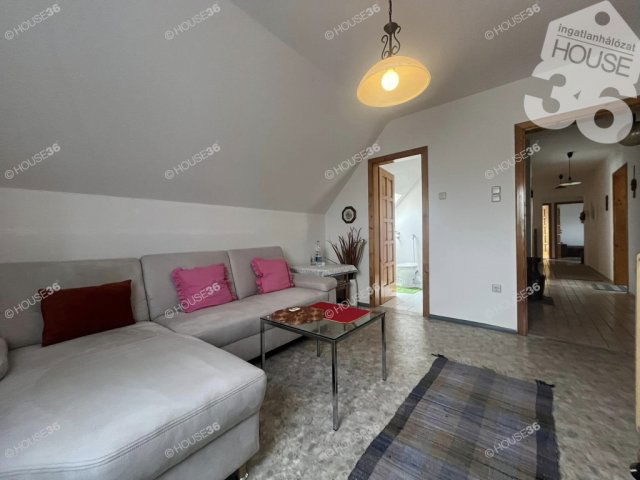 Eladó ikerház, Kecskeméten 69.9 M Ft, 6 szobás