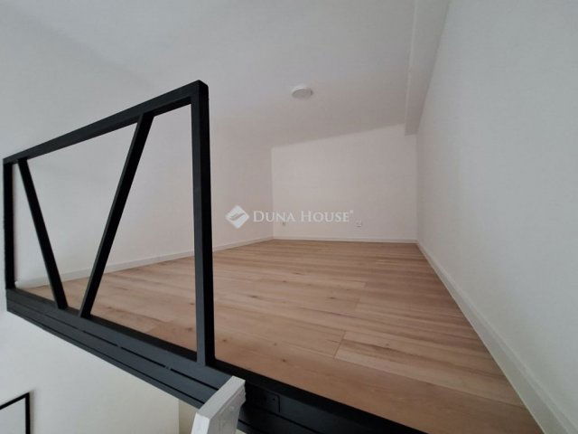 Eladó téglalakás, Budapesten, VIII. kerületben 34.9 M Ft