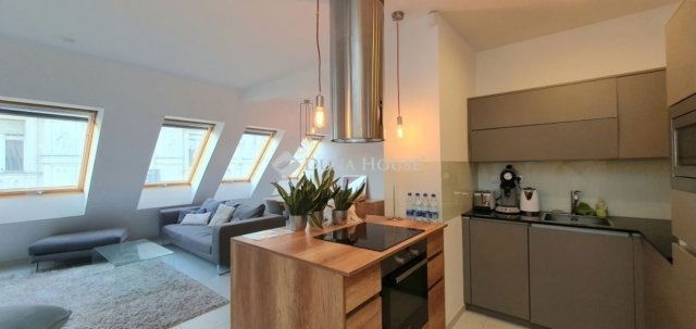 Eladó téglalakás, Budapesten, VI. kerületben 199.9 M Ft