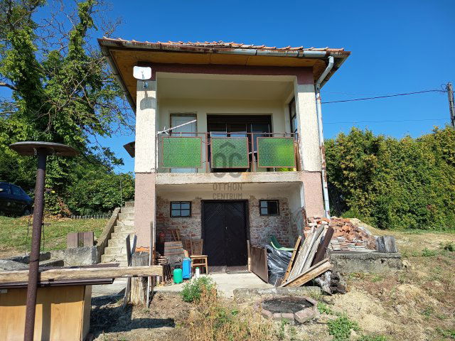Eladó családi ház, Lentiben 9.99 M Ft, 1 szobás