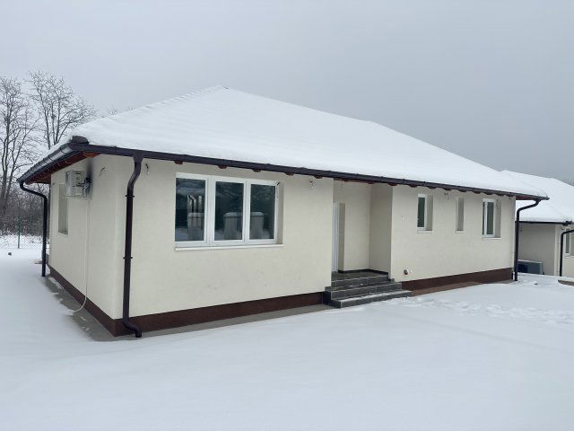 Eladó ikerház, Gödöllőn, Margita utcában 127.99 M Ft, 3 szobás