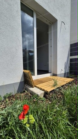 Eladó téglalakás, Sopronban 41 M Ft, 1 szobás