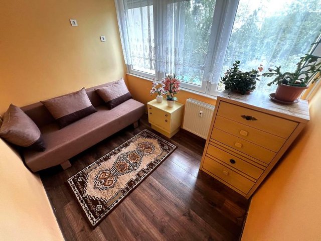 Eladó panellakás, Gödöllőn 64.9 M Ft, 3 szobás