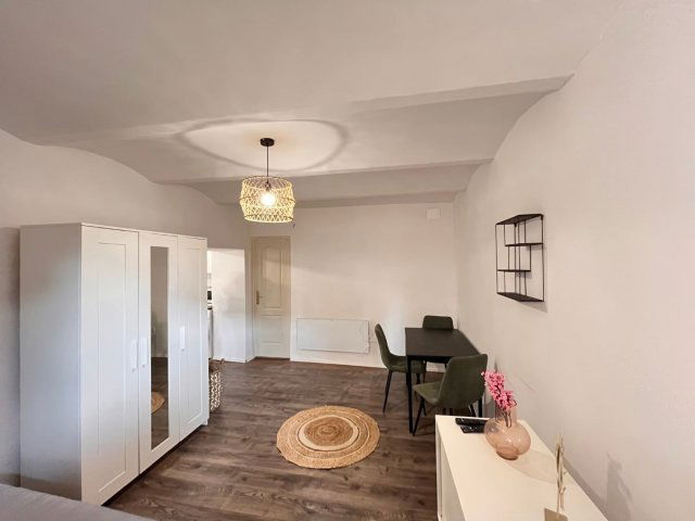 Eladó téglalakás, Kaposváron, Dózsa György utcában 20.9 M Ft