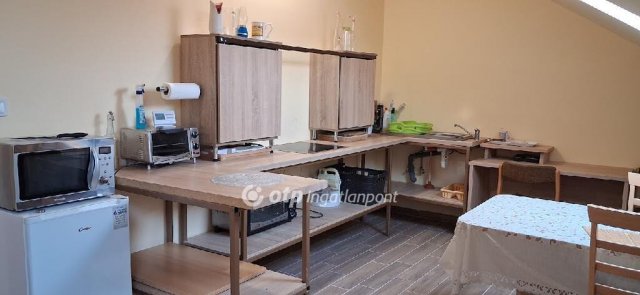 Kiadó téglalakás, albérlet, Szegeden 130 E Ft / hó, 1+1 szobás