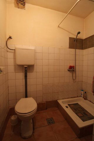 Eladó téglalakás, Pécsett, Debreceni Márton utcában 18.5 M Ft