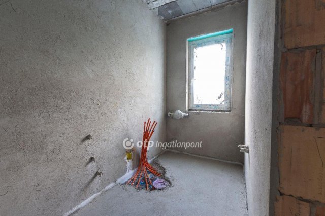 Eladó ikerház, Kápolnásnyéken 118.6 M Ft, 5 szobás