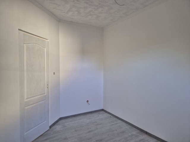 Eladó családi ház, Örkényen 49.9 M Ft, 3 szobás