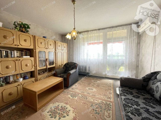 Eladó panellakás, Kecskeméten 35.9 M Ft, 2 szobás